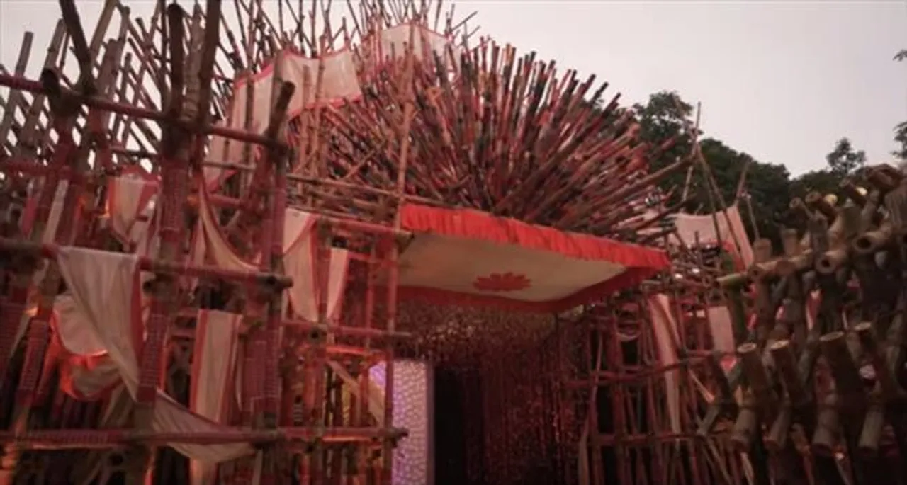 অসংখ্য বাঁশ এক আঁচলে বাঁধা, টালা বারোয়ারি অভিনব উদ্যোগ