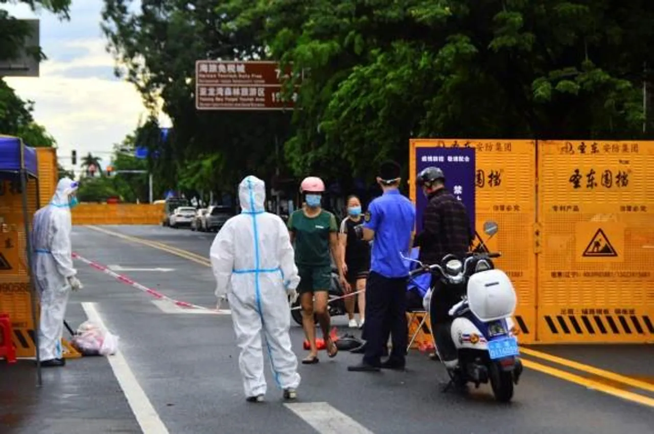 করোনা বিদায় নেয়নি এখনও, ফের বড় সিদ্ধান্ত চিনের