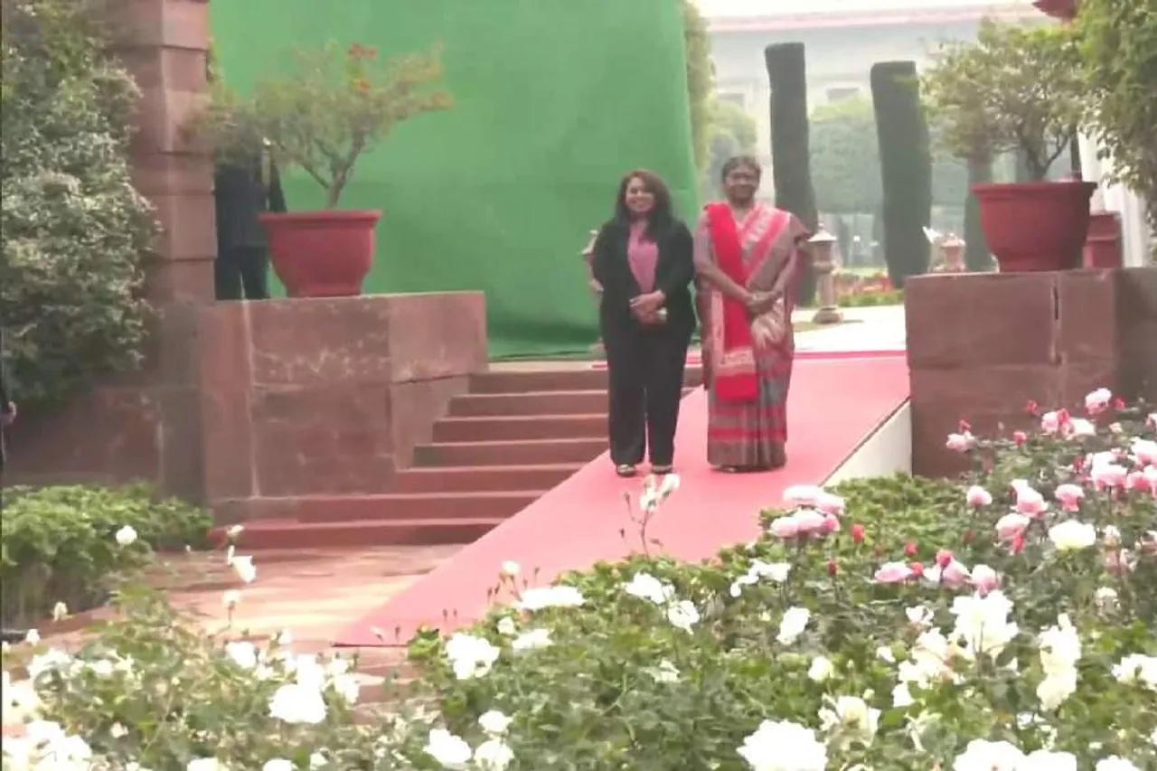 'অমৃত উদ্যান' এর উদ্বোধনে রাষ্ট্রপতি দ্রৌপদী মুর্মু