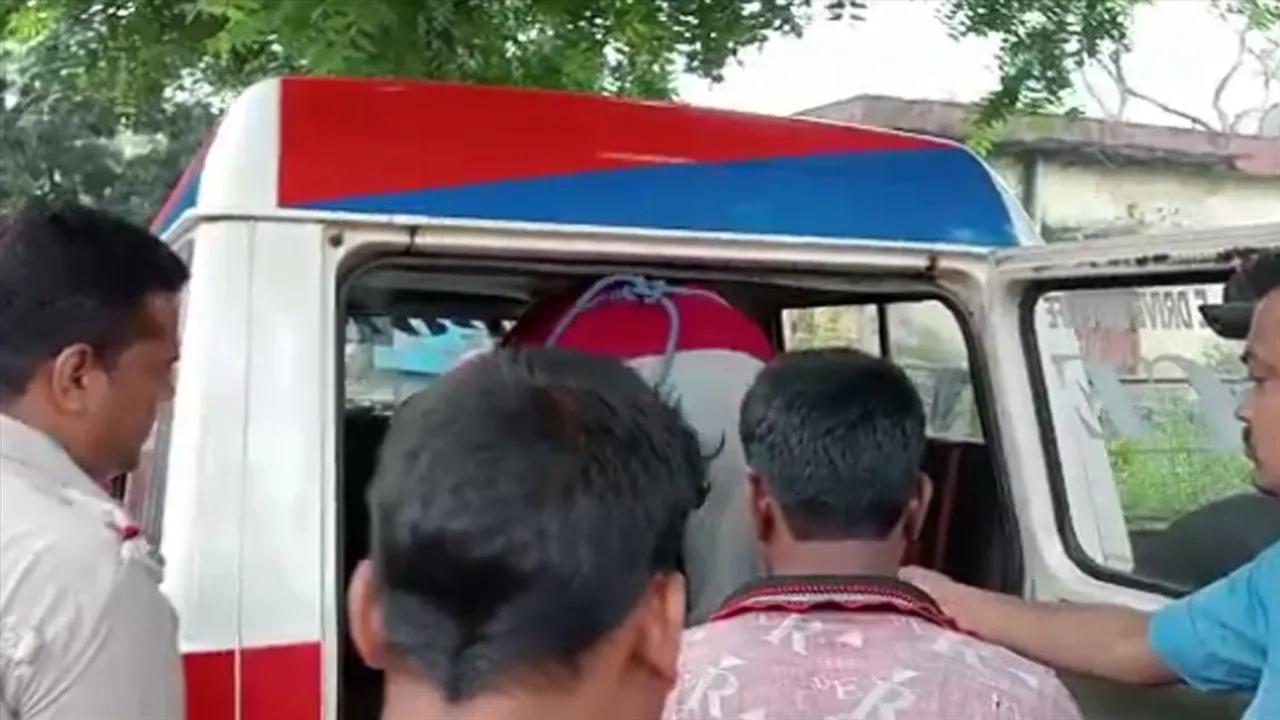 পুজোর মুখে অস্ত্রসহ গ্রেফতার যুবক