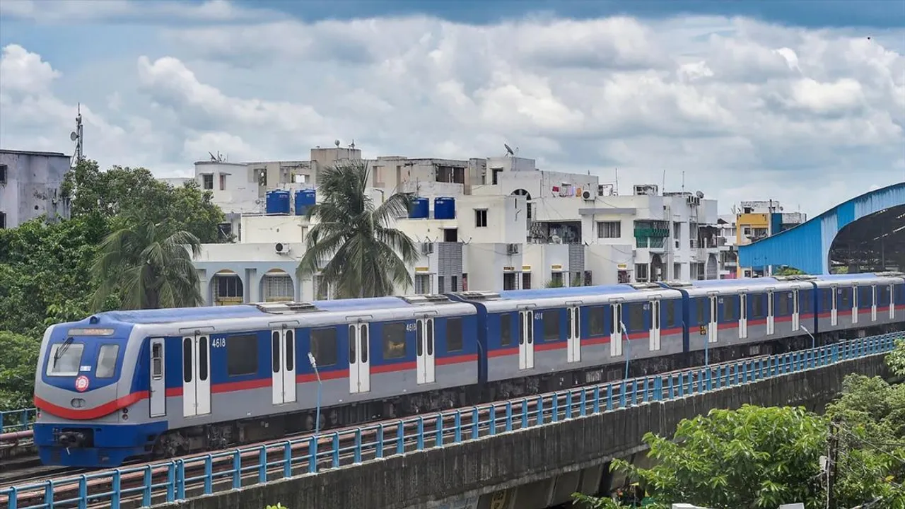 ক্রিসমাসে চলবে বেশি মেট্রো