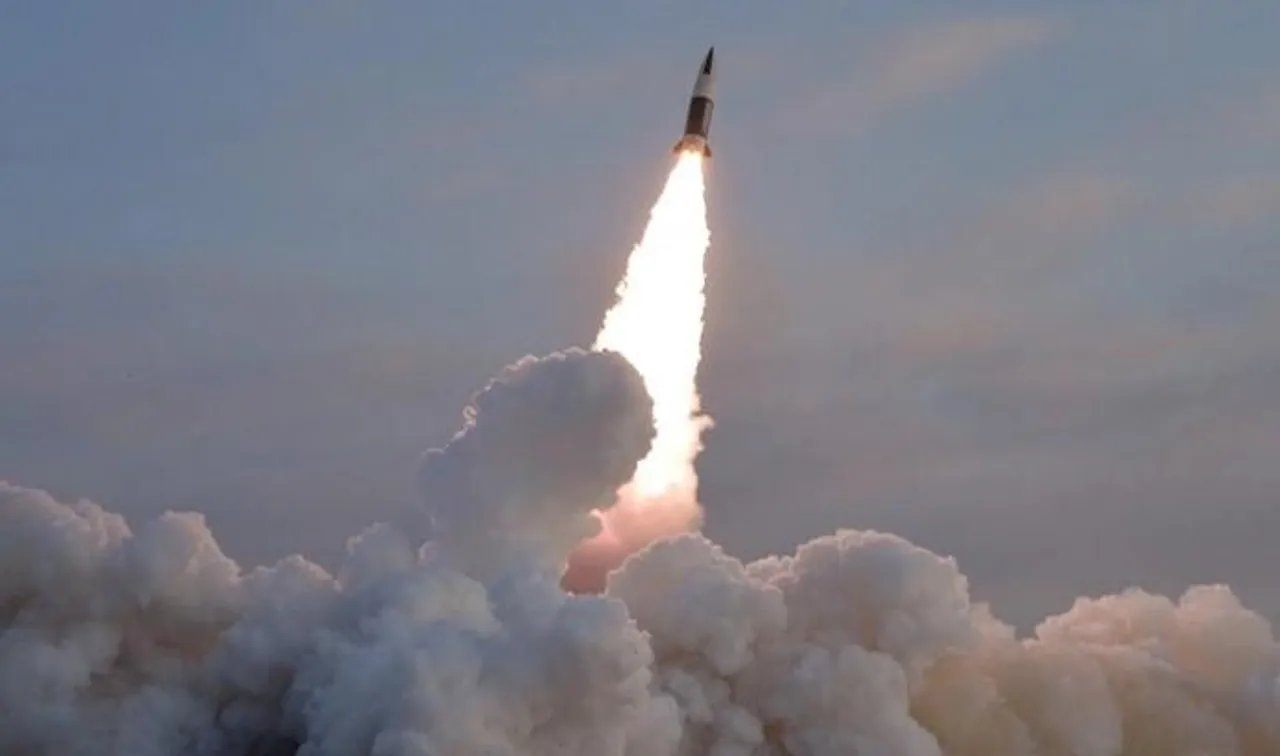 ফের ব্যালিস্টিক ক্ষেপণাস্ত্র নিক্ষেপ করল উত্তর কোরিয়া