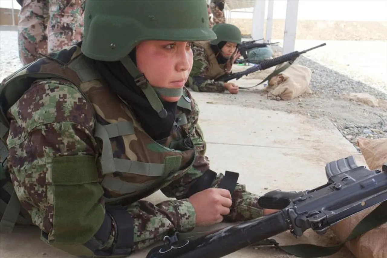 'আমি ভয় পাচ্ছি, আমাকেও ধর্ষণ করা হবে', আতঙ্কে ত্রস্ত মহিলা সেনা