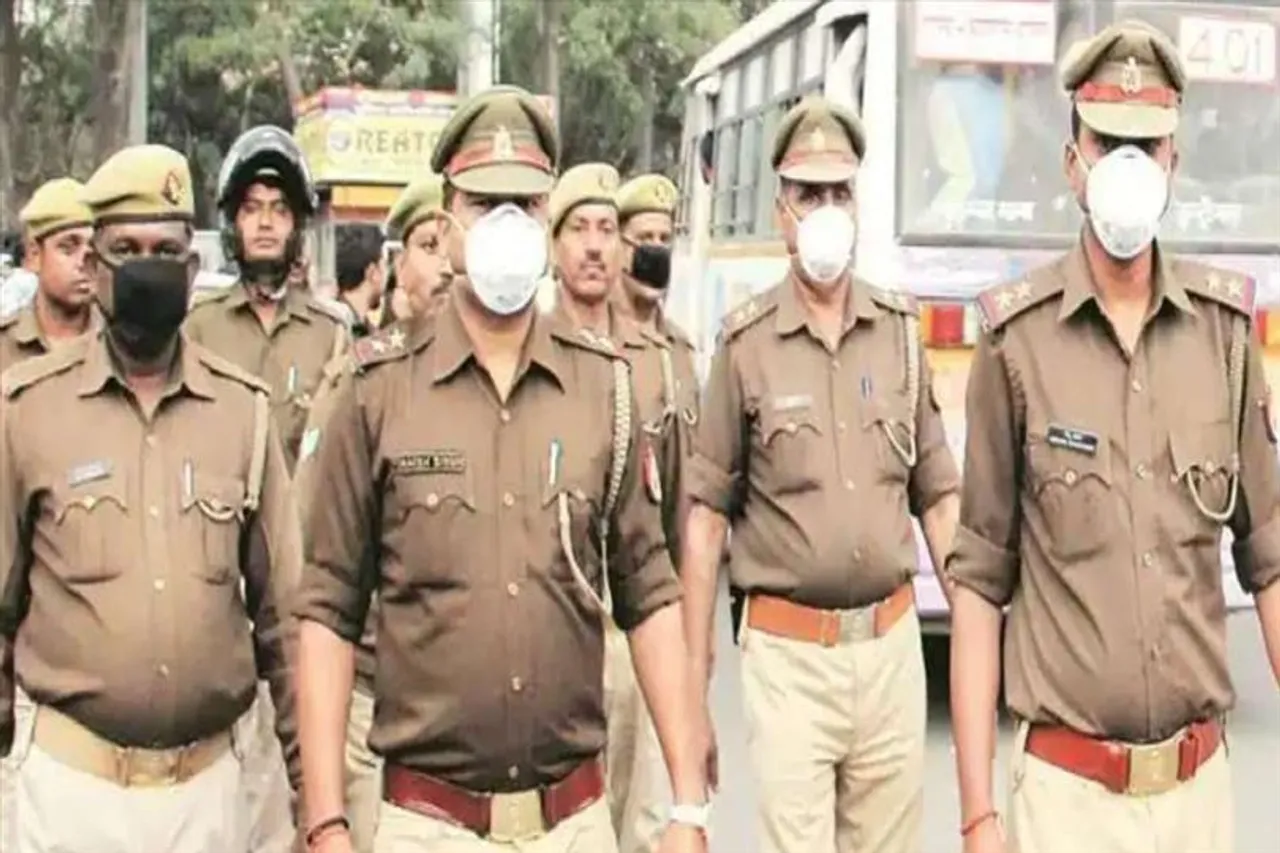 স্কুলে বোমাতঙ্ক, ঘটনাস্থলে বম্ব স্কোয়াড