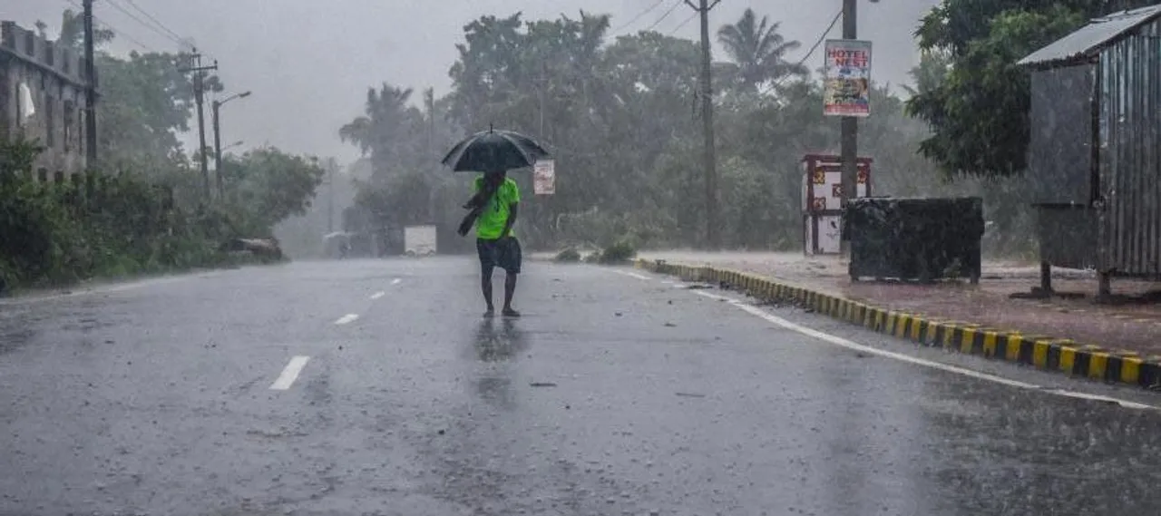দক্ষিণবঙ্গে ফের নামল বৃষ্টি!