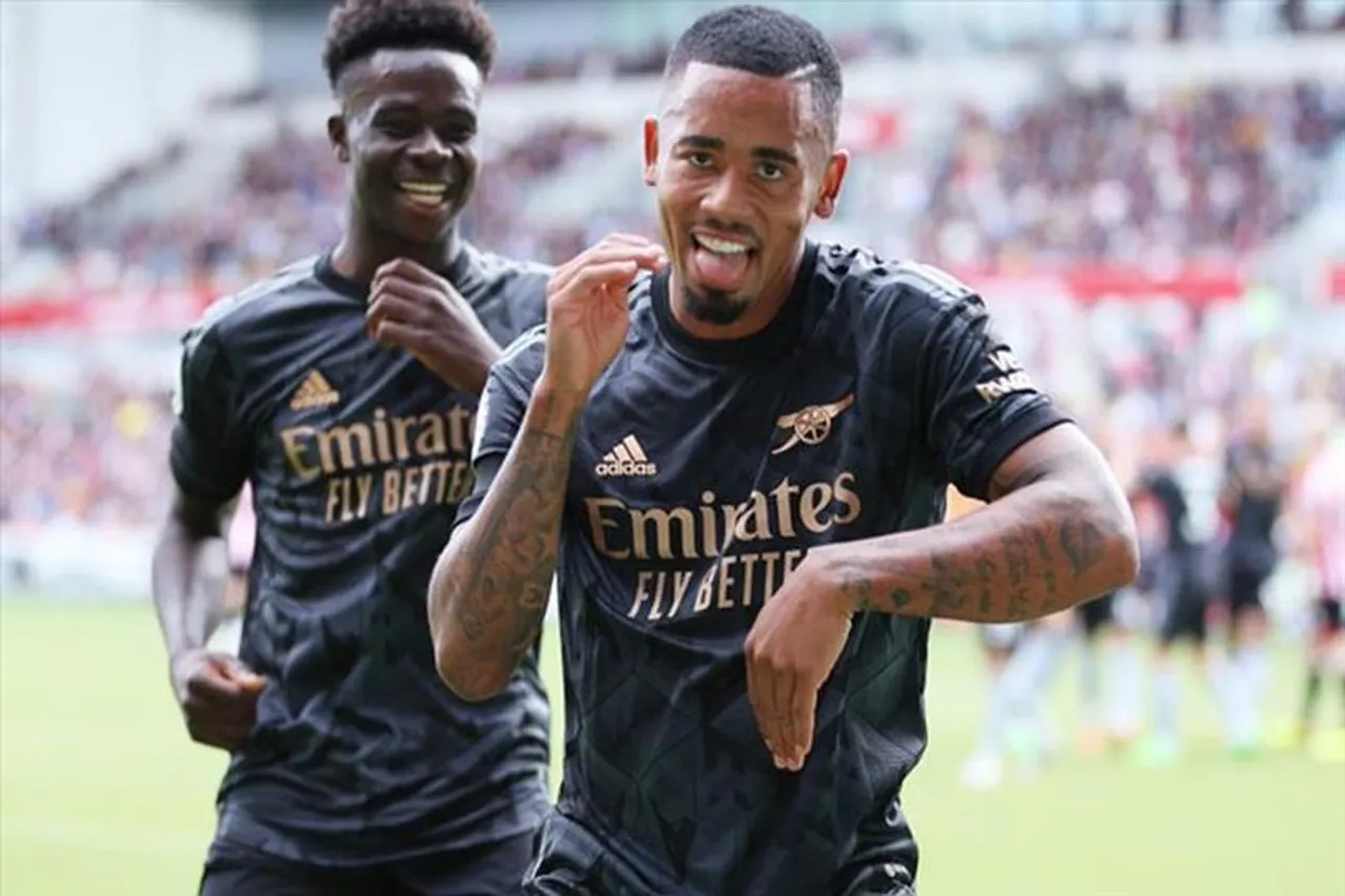 বিরতির আগেই আর্সেনালের ২ গোল