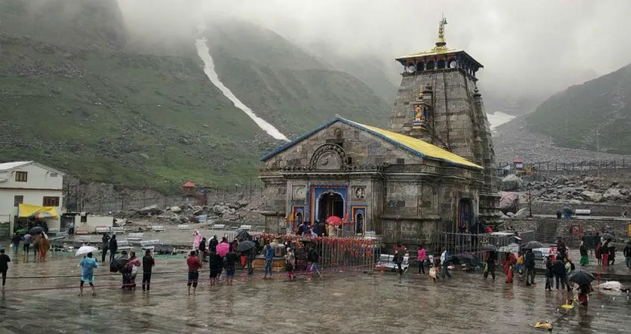 উত্তরাখণ্ড-কে সাহায্যের হাত বাড়িয়ে দিল গুজরাট
