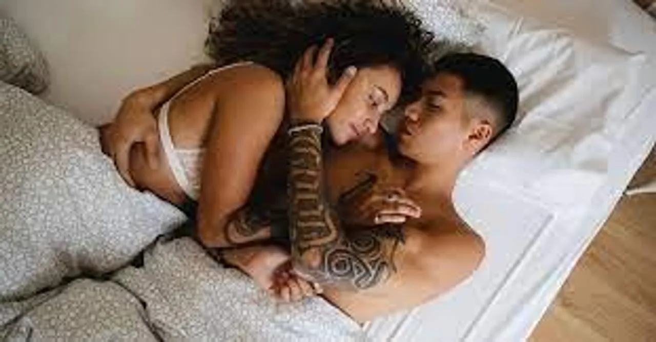 একটু উলটে পালটে, দ্য অ্যামাজন পজিশন