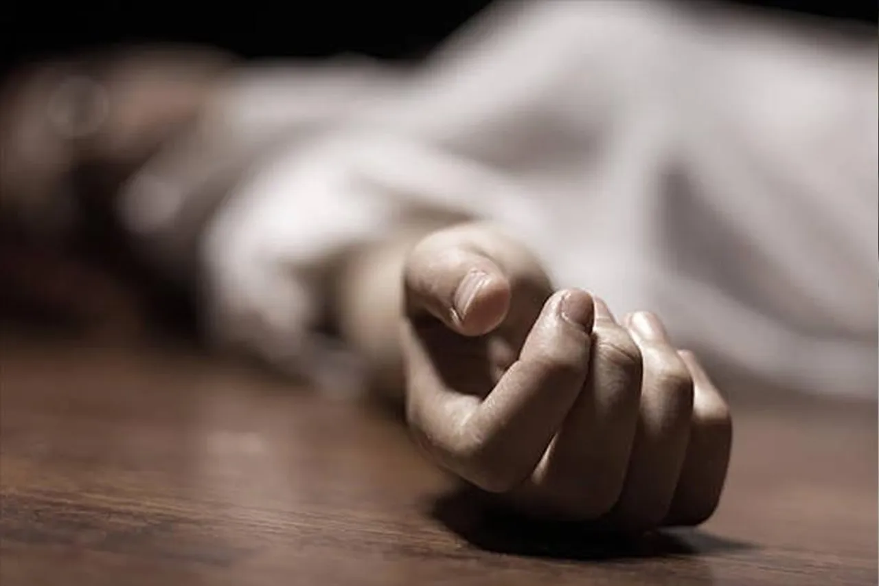 গরবা খেলতে গিয়ে মৃত্যু যুবকের