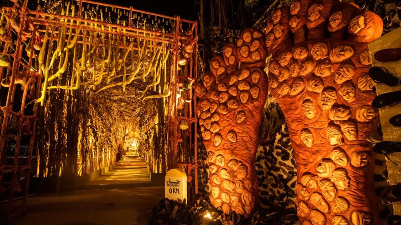 জুতো বিতর্কে জেরবার দমদম পার্কের ভারতচক্র পুজো কমিটি