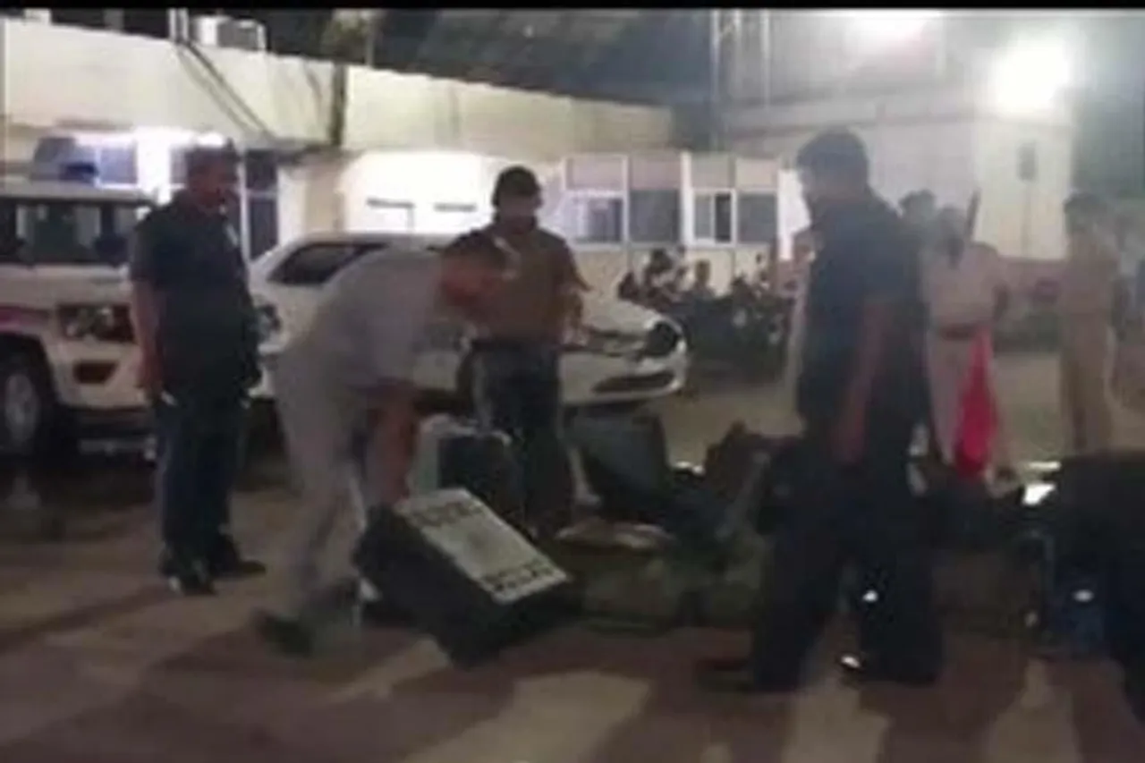 পাটনা বিমানবন্দর, ব্যাগে বোমা আছে বলে যাত্রীর দাবিতে ছড়াল চাঞ্চল্য