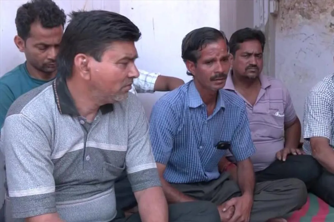 মন্দির ভাঙার প্রতিবাদে কমিটি গঠন