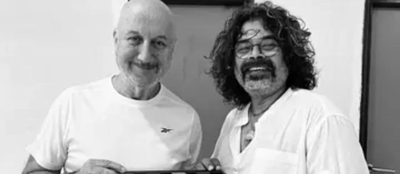 টুইটারে নিজের ৫২৫ তম চলচ্চিত্রের শিরোনাম ঘোষণা করলেন অনুপম খের