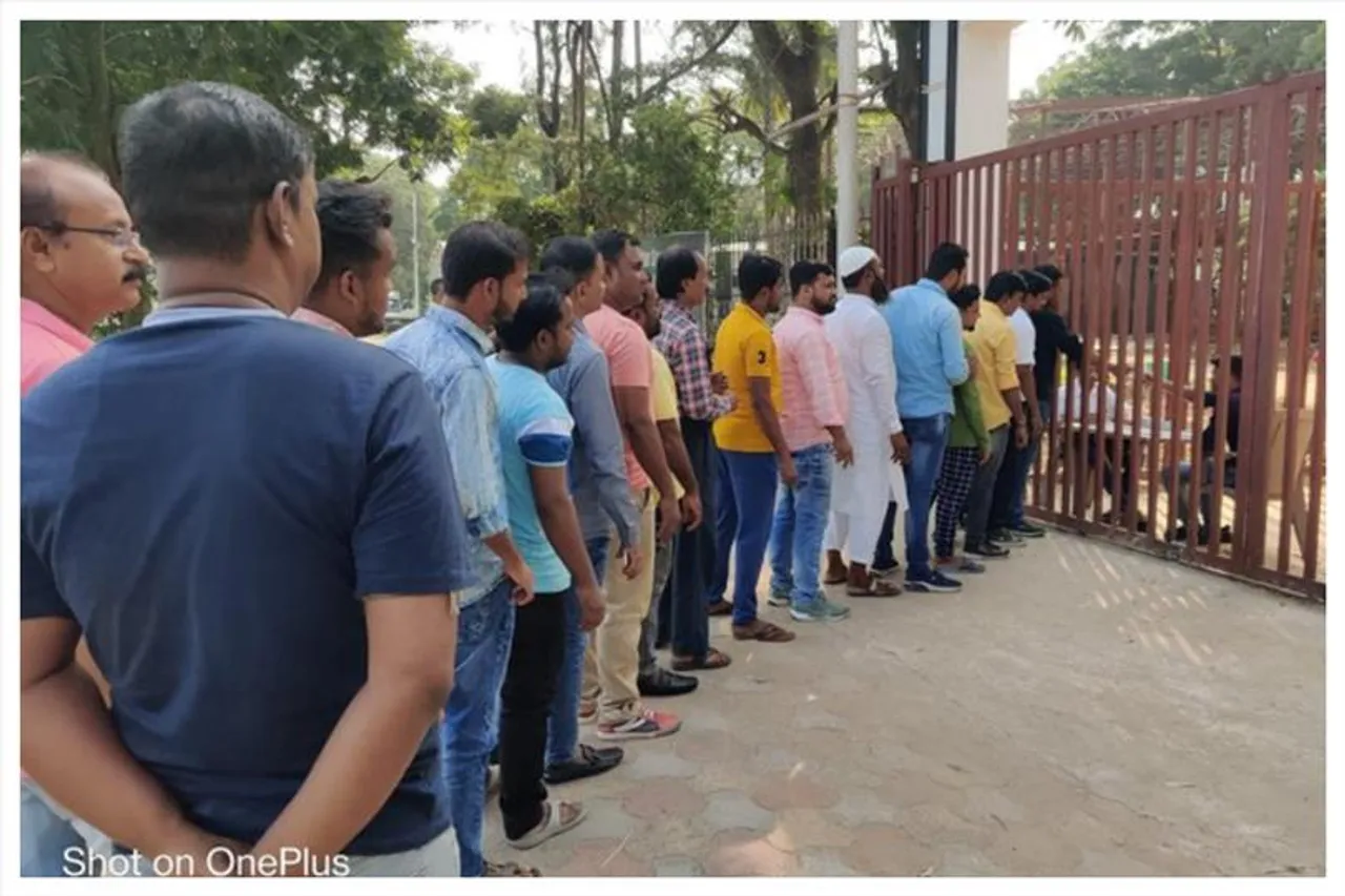 মিনি-ডার্বিকে কেন্দ্র করে বাড়তে শুরু করেছে উত্তেজনার পারদ