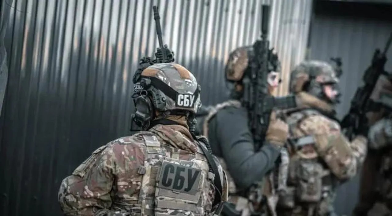 খেরসনে স্থানীয় ছদ্মবেশে থাকা রাশিয়ান সৈন্য গ্রেপ্তার