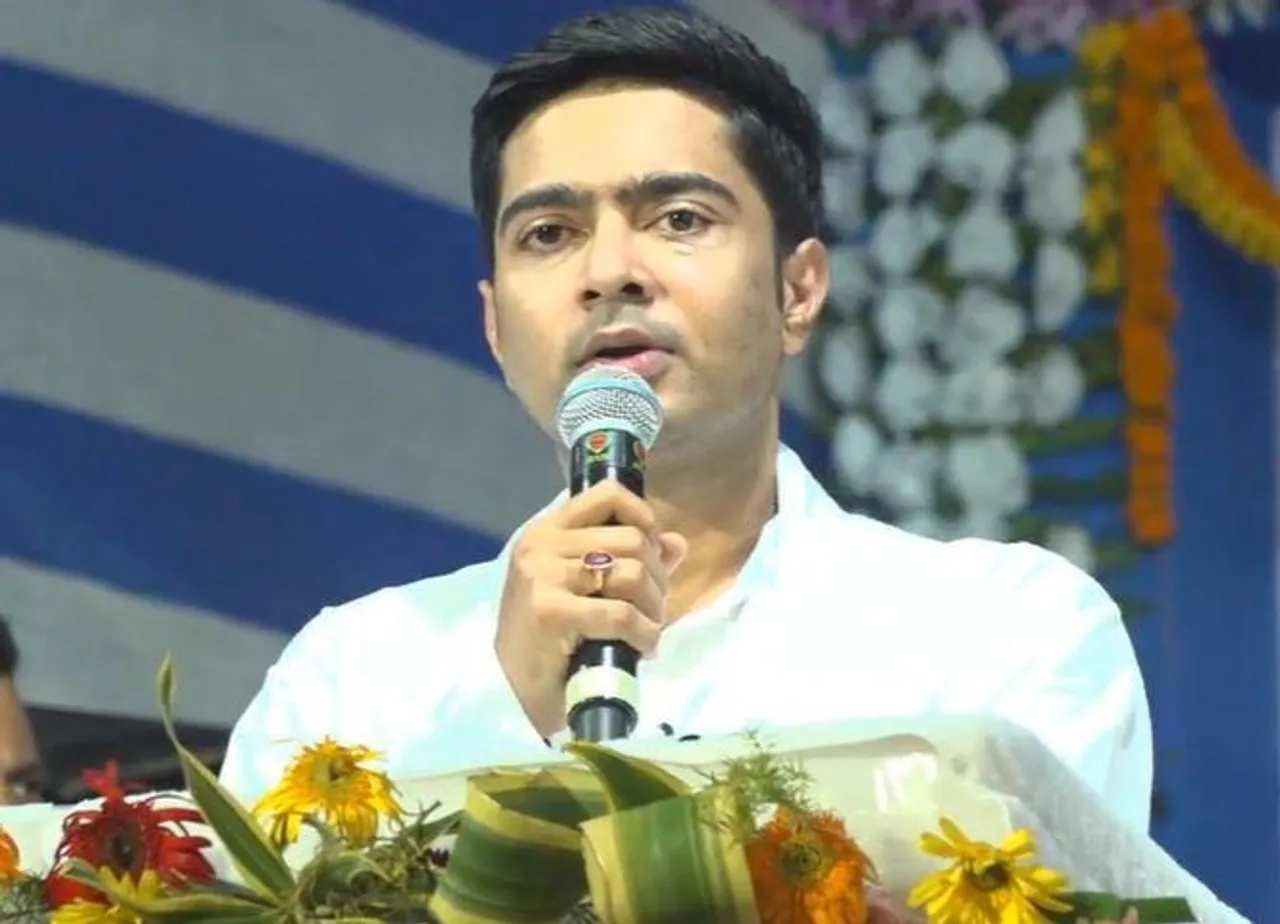 তৃণমূল মেরুদণ্ড বিক্রি করবে না, হুঁশিয়ারি অভিষেকের