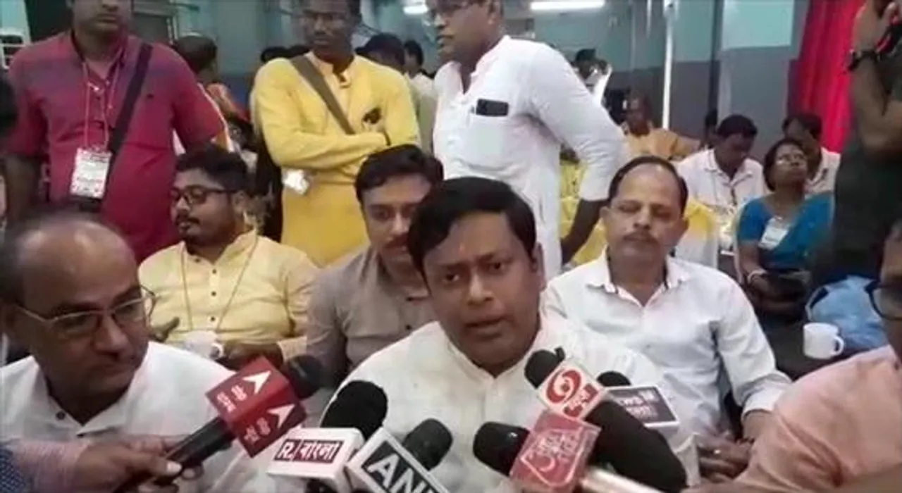 মেদিনীপুরে প্রধানমন্ত্রীর মন-কি-বাত অনুষ্ঠানে দিলীপ ঘোষকে নিয়ে কী বললেন রাজ্য সভাপতি?