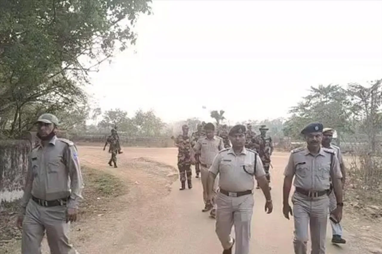 দুর্গাপুরের বিভিন্ন ব্লকে রুটমার্চ