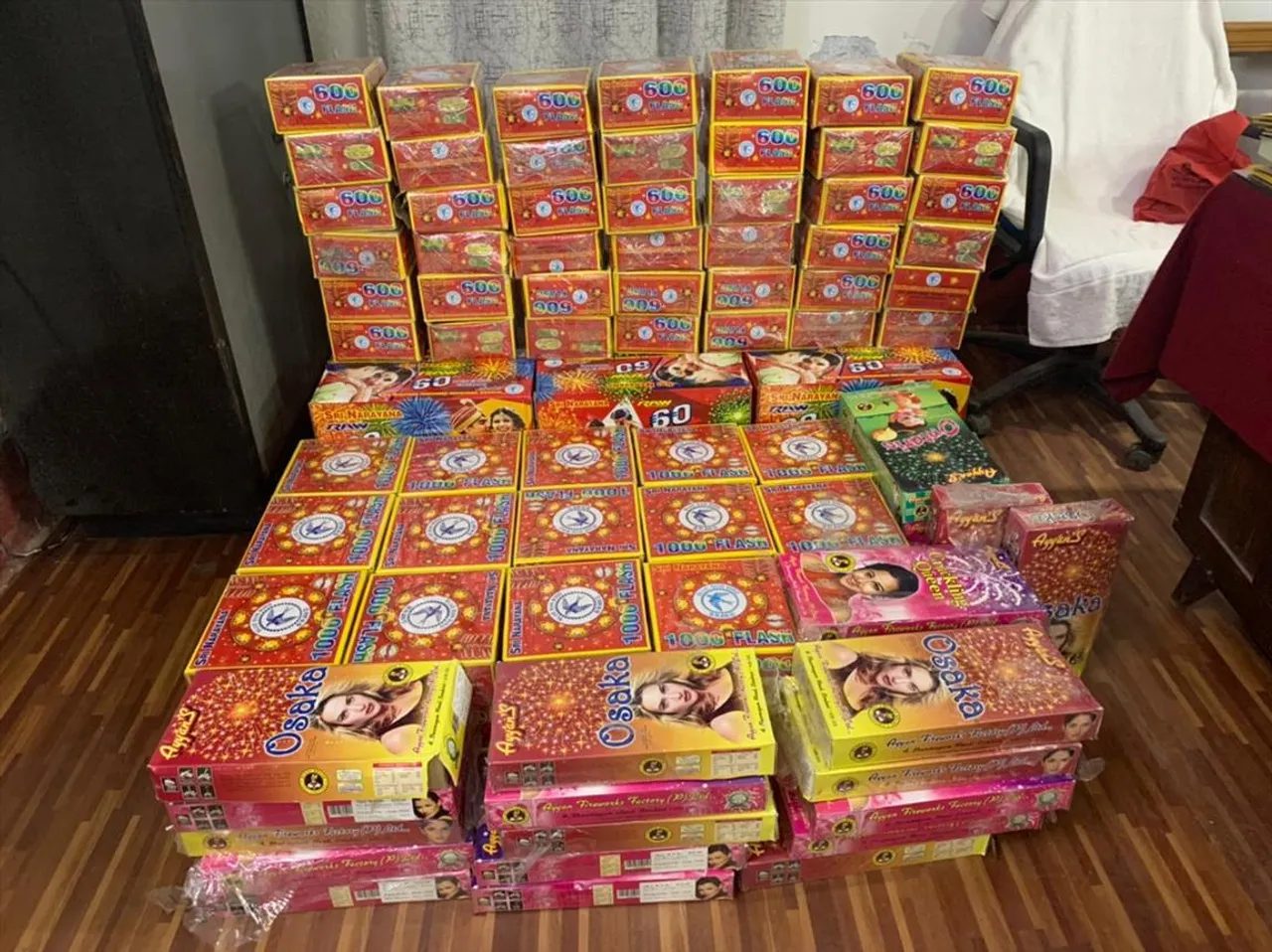 কোচবিহারে প্রচুর নিষিদ্ধ শব্দবাজি উদ্ধার