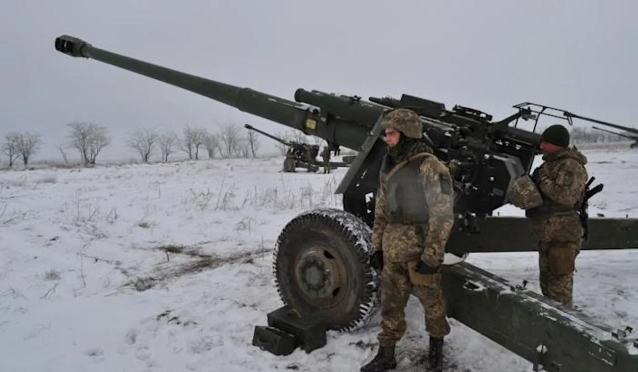 "একটি গোলাবর্ষণ, একটি কামানের আগুন যুদ্ধের দিকে নিয়ে যেতে পারে," ইউক্রেনীয় রাষ্ট্রপতি