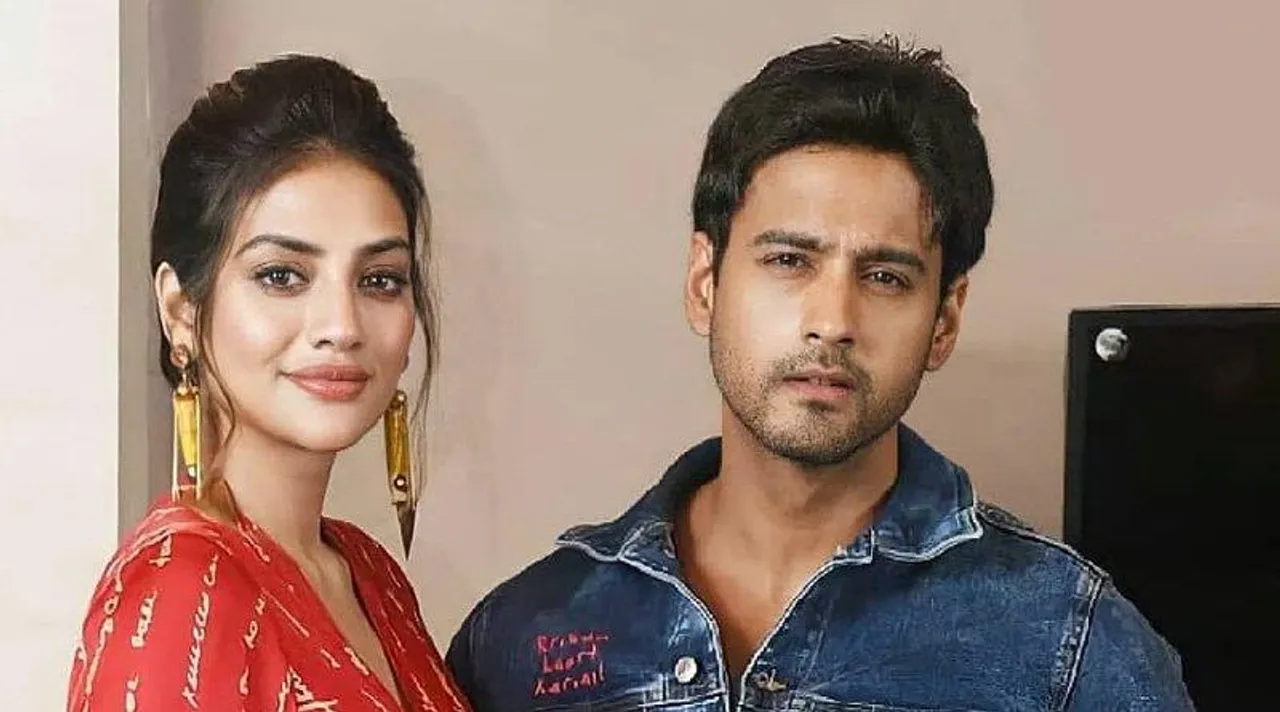 নুসরত ও যশের মেঘলা দিন