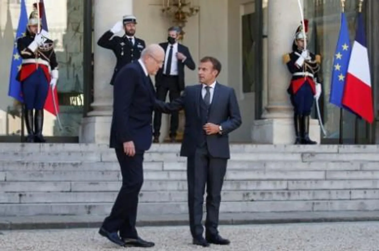 লেবাননে চলমান অচলাবস্থার মধ্যে ফ্রান্স নিষেধাজ্ঞার হুমকি দিয়েছে