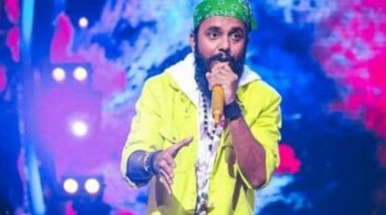 সোশ্যাল মিডিয়ায় কটাক্ষ বাংলার ছেলে স্নিগ্ধজিৎকে