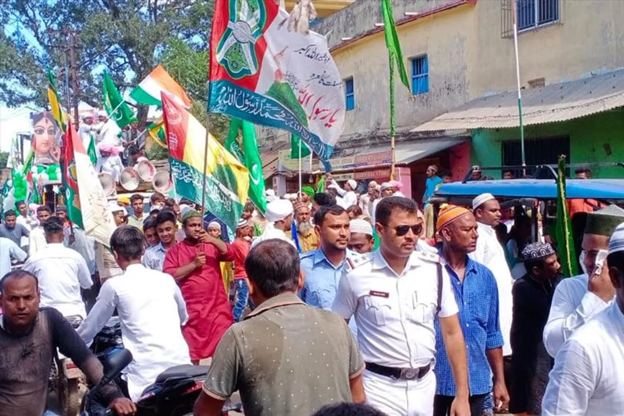 শোভাযাত্রা ও রক্তদানের মাধ্যমে পালিত হল পবিত্র নবী দিবস