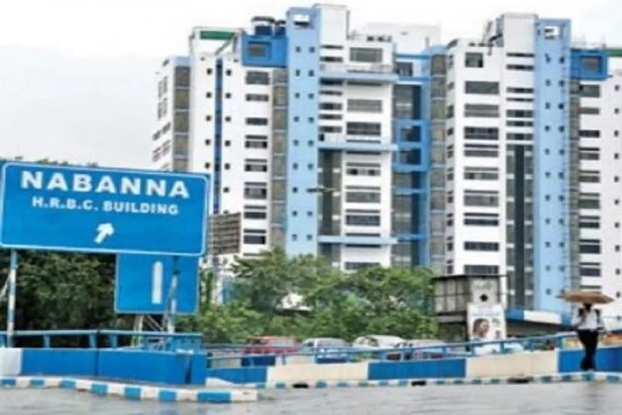 সরকারি স্কুলে পোশাক বিলির কাজ শুরু হবে শীঘ্রই