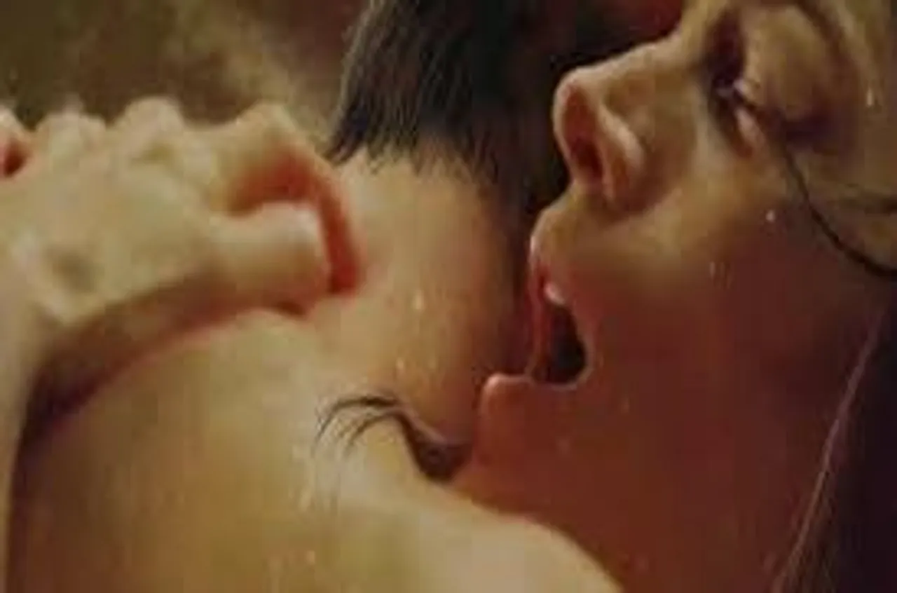 সময় নিন, শুরুতেই ইন্টারকোর্স করবেন না