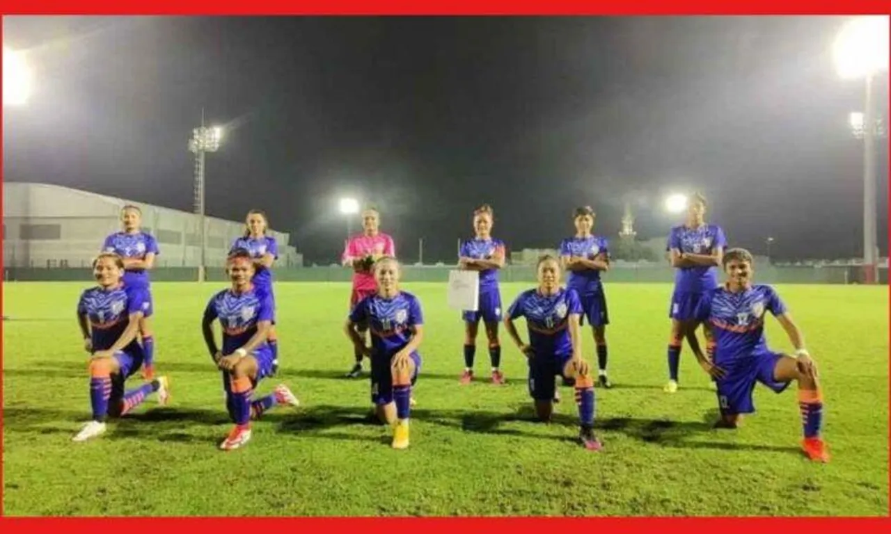 আমিরশাহির বিরুদ্ধে ৪-১ ব্যবধানে জয় পেলেন মনীষা কল্যানরা