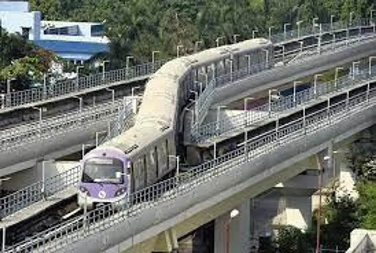 পুজোয় ইস্ট-ওয়েস্টে বাড়ছে মেট্রোর সংখ্যা