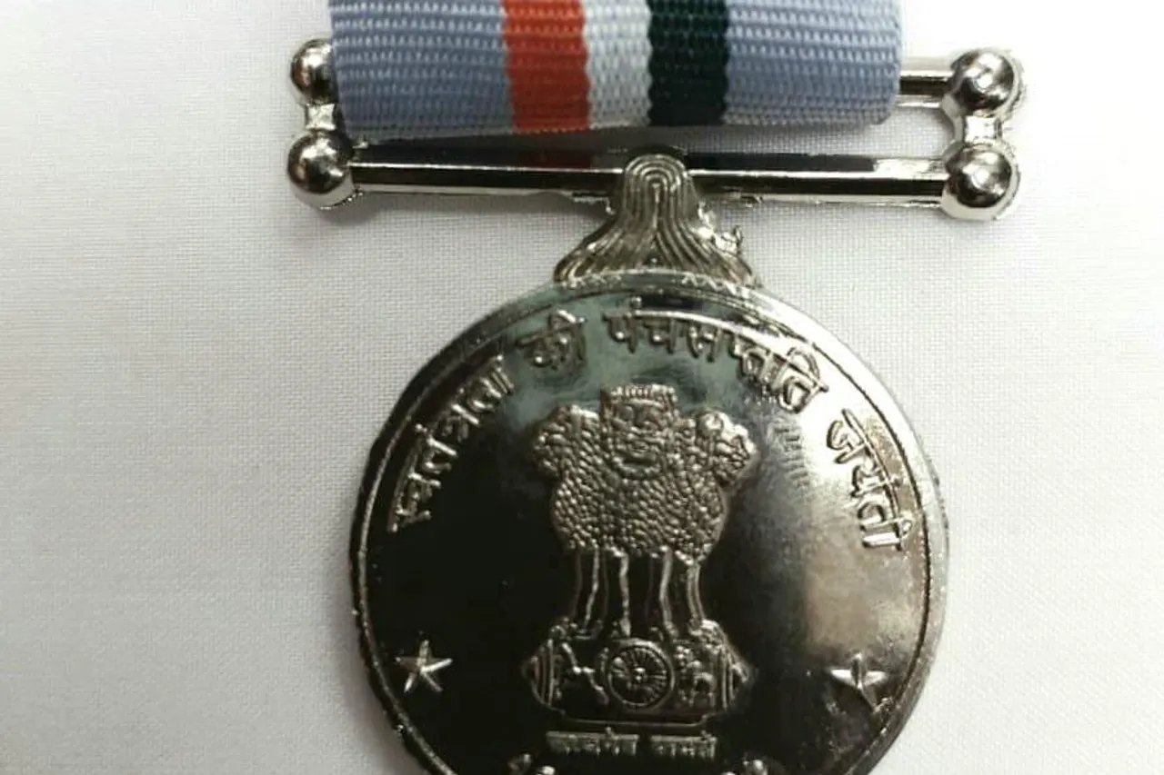 ৭৫ তম স্বাধীনতা দিবস উপলক্ষে সেনা কর্মীদের বিশেষ পদক