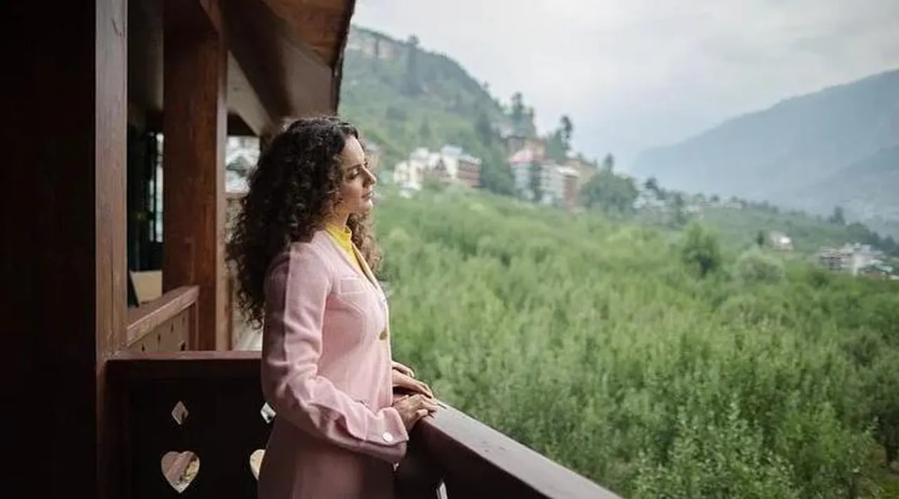 পরিবারের সঙ্গে পিকনিকে মাতলেন কঙ্গনা রানাওয়াত