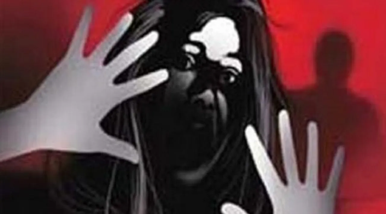 মোদী রাজ্যে গণধর্ষণ, ৩১ বছরের মহিলাকে ধর্ষণ পাঁচ জনের