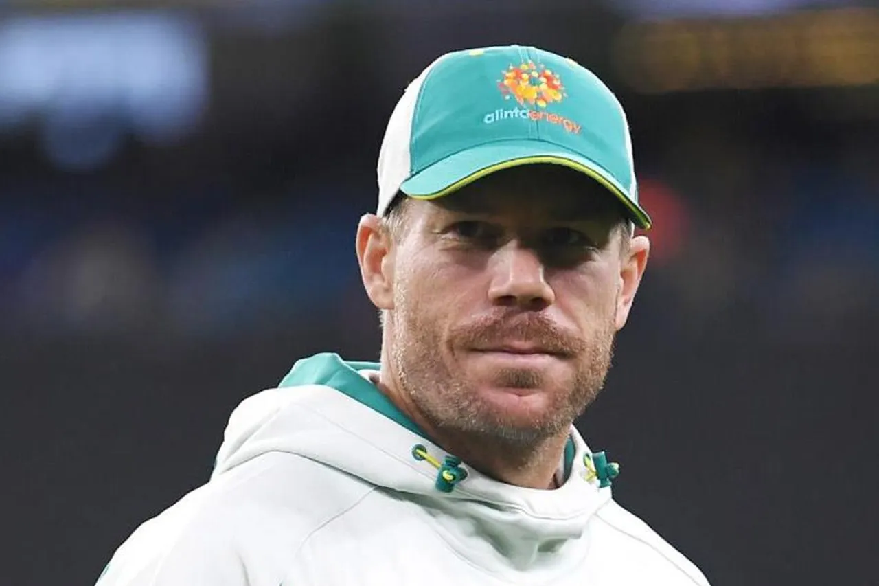 এখনই অবসর নিচ্ছেন না ডেভিড ওয়ার্নার