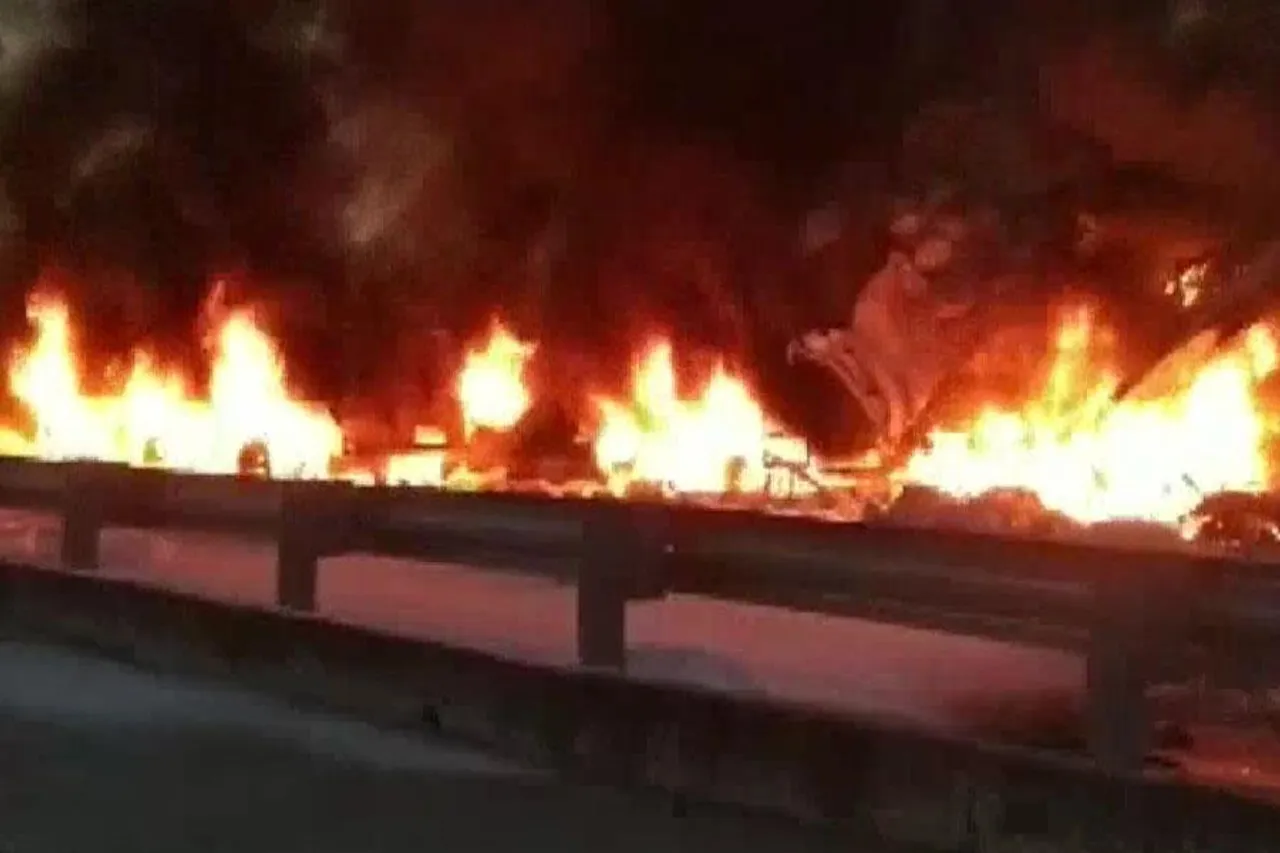 মর্মান্তিক পথ দুর্ঘটনায় মৃত্যু ৪ জনের