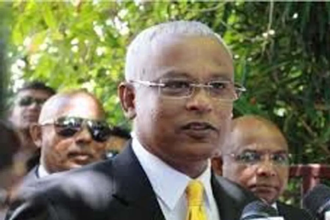 রাষ্ট্রপতি দ্রৌপদি মুর্মুর সঙ্গে সাক্ষাৎ করলেন মালদ্বীপের রাষ্ট্রপতি, মালদ্বীপের উন্নয়নের প্রশংসা রাষ্ট্রপতির