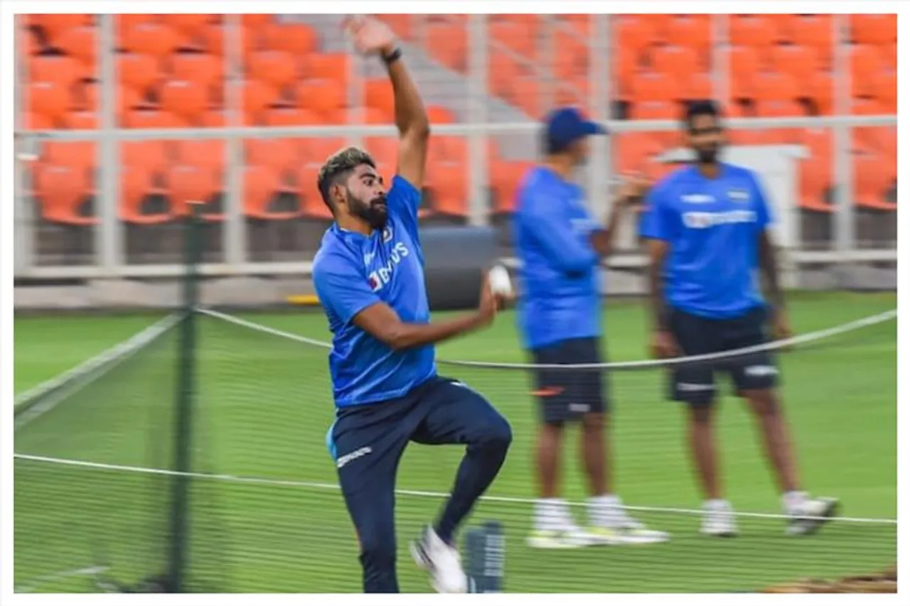 বুমরাহের জায়গায় দলে নেওয়া হয়েছে মহম্মদ সিরাজকে