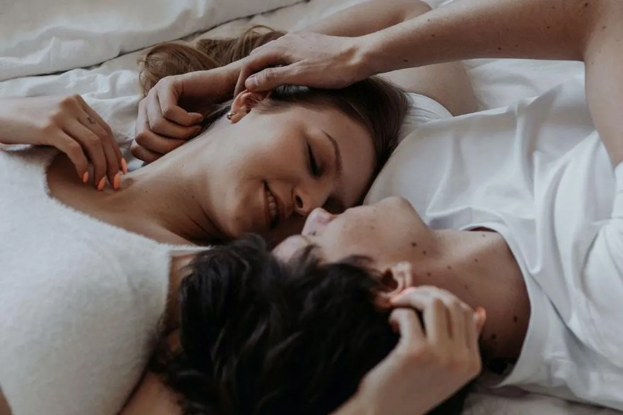 শারীরিক মিলনে উৎসাহ হারিয়ে যাচ্ছে?