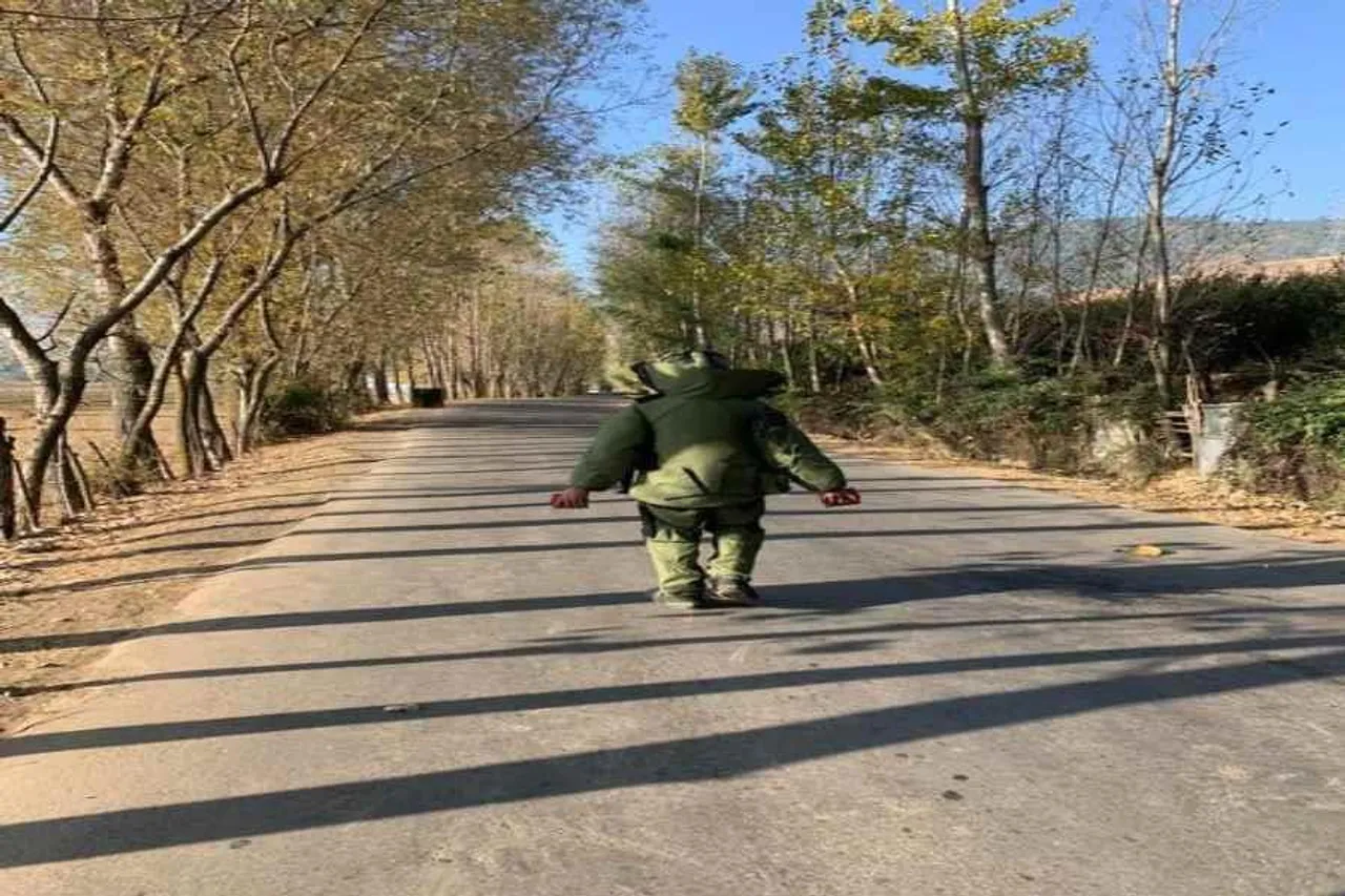 অবশেষে আইইডি ধ্বংস করল ভারতীয় সেনা