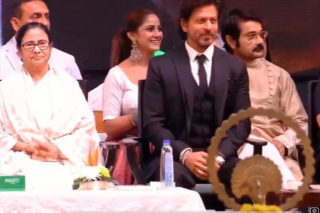 চলচ্চিত্র উৎসবের হাজির হলেন শাহরুখ খান