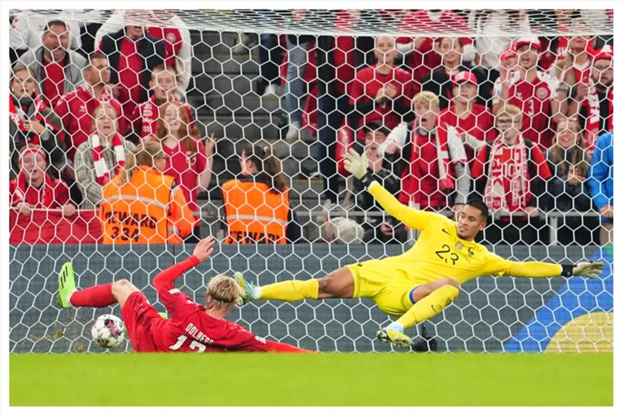 পরপর দুই ম্যাচে হারল ওয়েলস