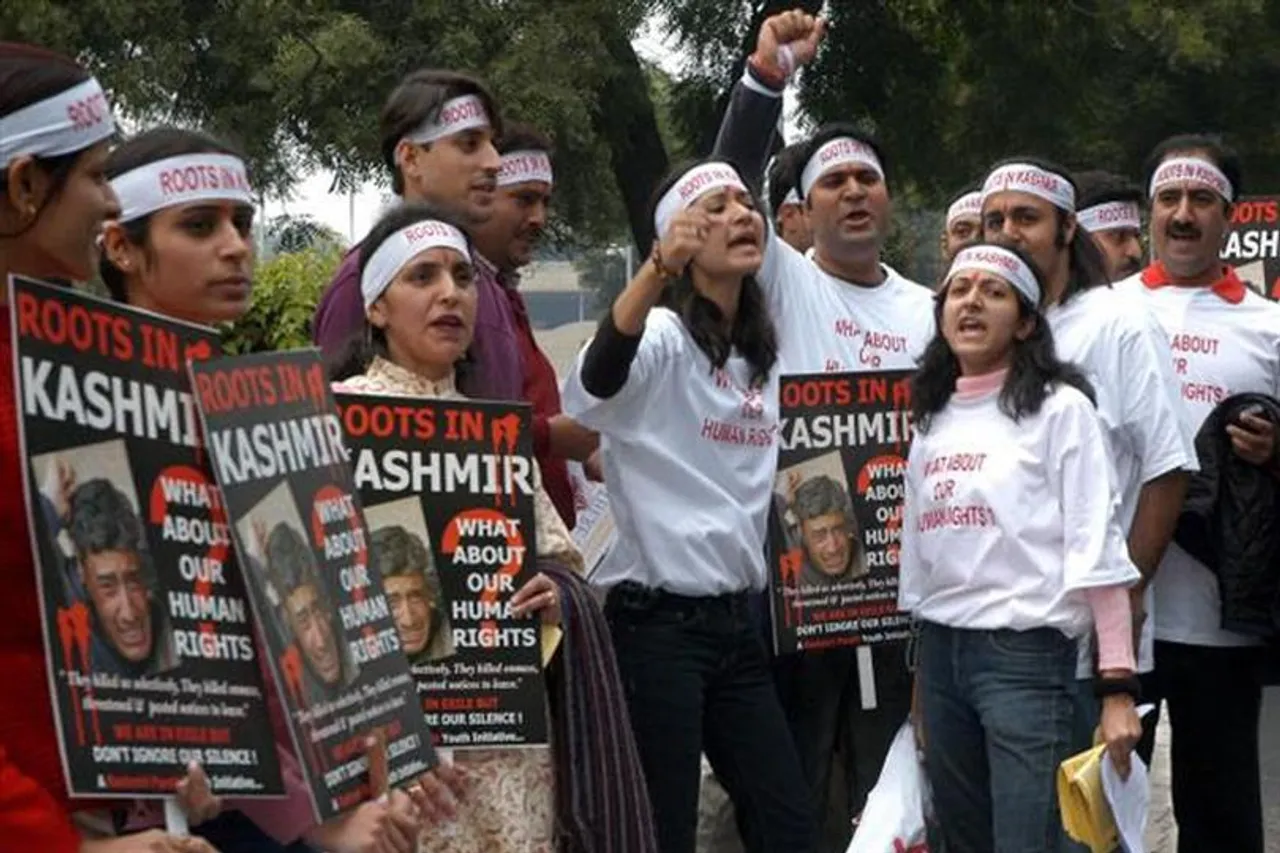 কাশ্মীরি পণ্ডিতদের দুর্দশা নিয়ে শ্বেতপত্র প্রকাশ করুক মোদী সরকারঃ কংগ্রেস