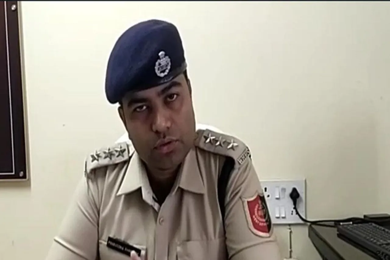 জিএসটি আধিকারিকের পরিচয় দিয়ে টাকা আদায়, শুনুন পুলিশের বক্তব্য