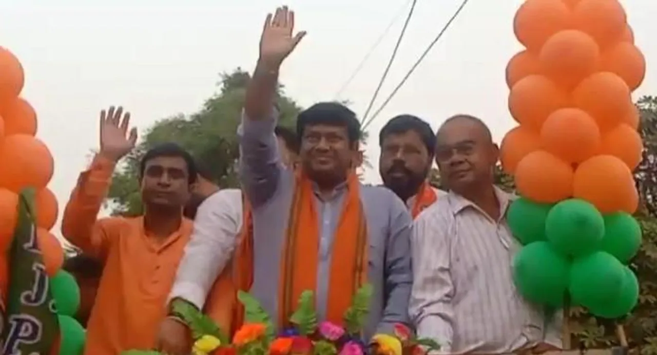 আসানসোলে বিজেপি প্রার্থীর হয়ে প্রচারে সুকান্ত মজুমদার
