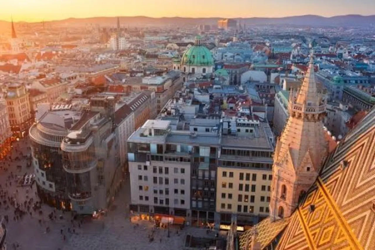 ভিয়েনায় মানবিক সংকট নিয়ে আলোচনায় আফগান প্রতিনিধিদল