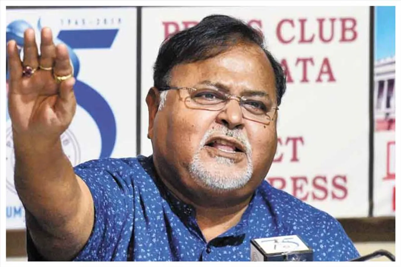 ফের পার্থ চট্টোপাধ্যায়ের বিচার বিভাগীয় হেফাজত বাড়ানো হল