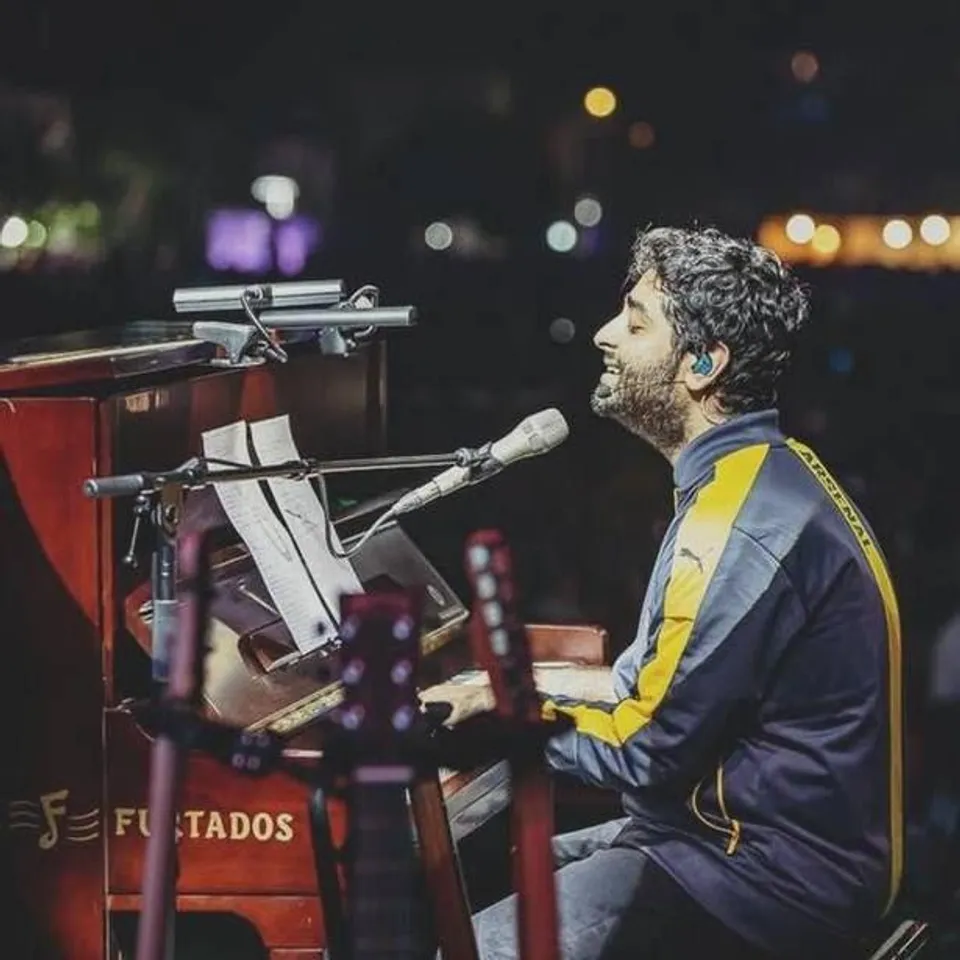 সোশ্যাল মিডিয়ায় ভাইরাল অরিজিৎ টুইস্ট, কি সেটি দেখে নিন