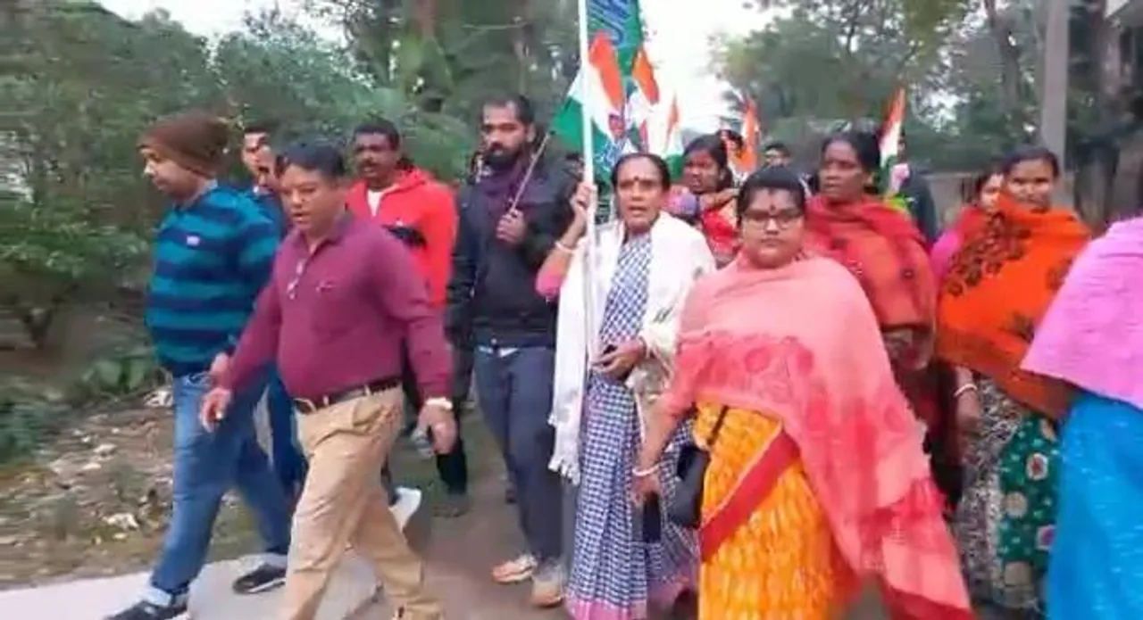 অভিনব ভাবনায় প্রচার তৃণমূল কংগ্রেস প্রার্থীর